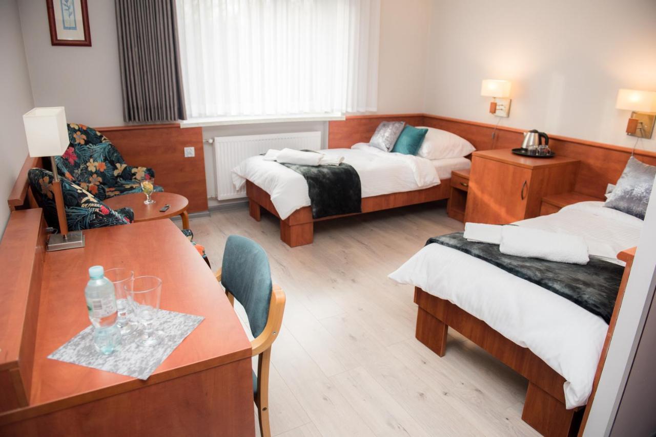 Geris Aparthotel Czestochowa Exterior photo