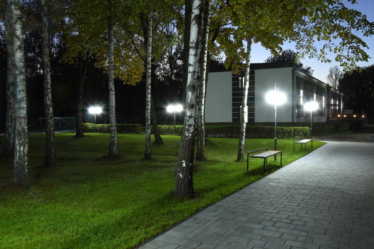 Geris Aparthotel Czestochowa Exterior photo